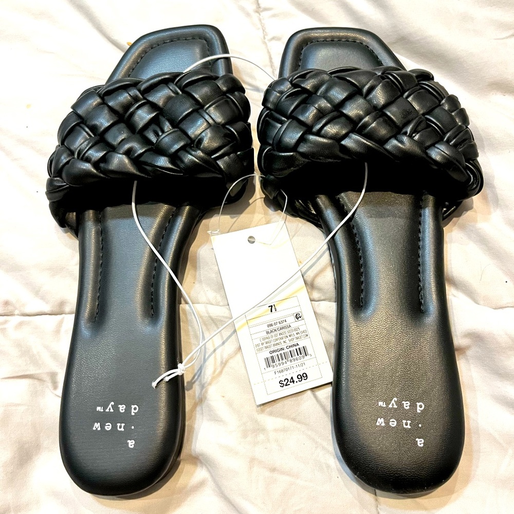 A new day sandals. Black 7 1/2. NWT